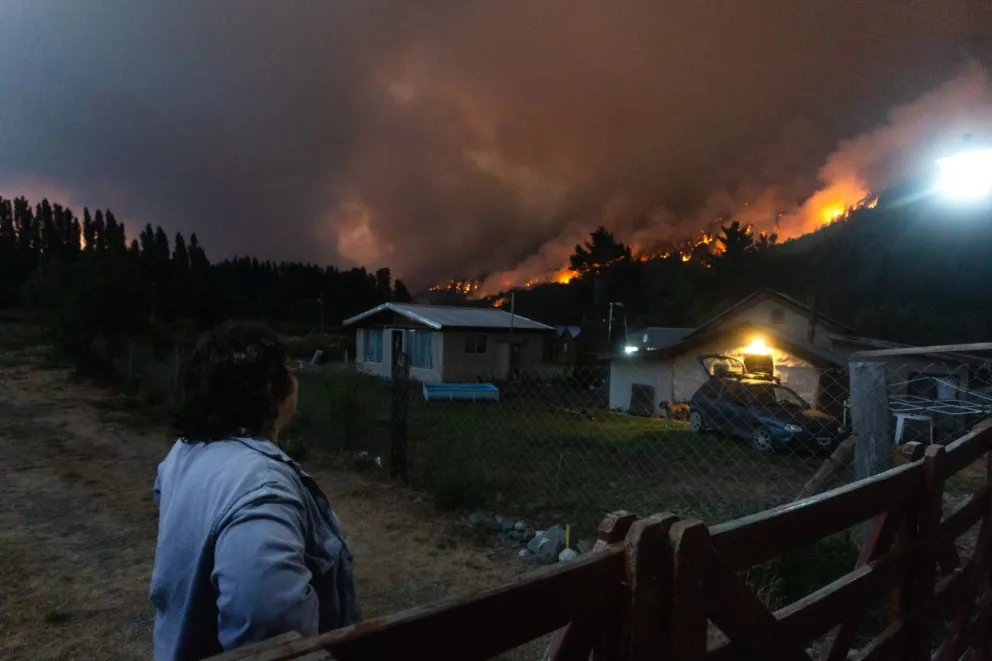 La desesperación de ver llegar al fuego. Fotos de Matías Garay para Greenpeace.