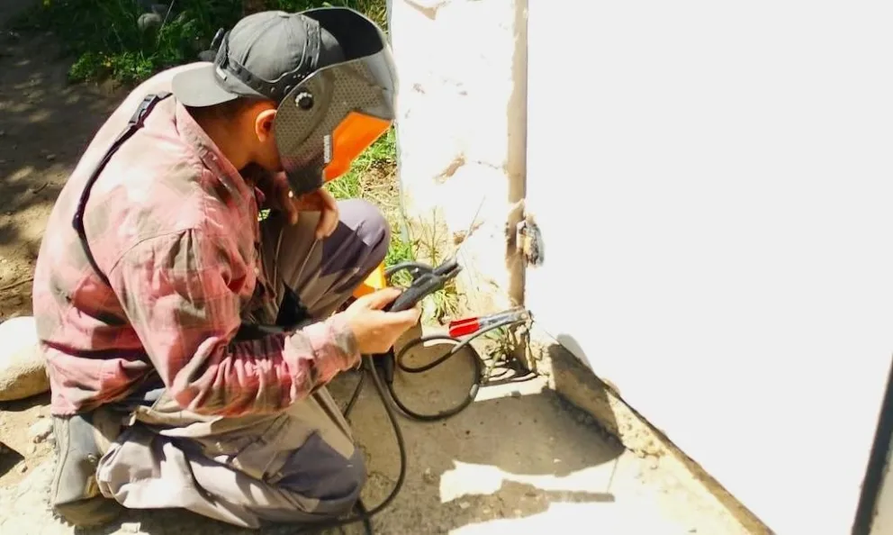 Epígrafe: Velázquez confía que llegarán bien al inicio del ciclo lectivo. Foto Consejo de Educación.