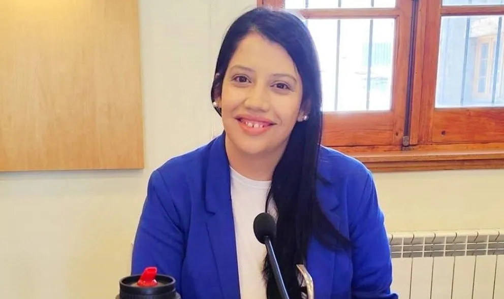 La concejal aceptó la propuesta que le hizo el gobernador.