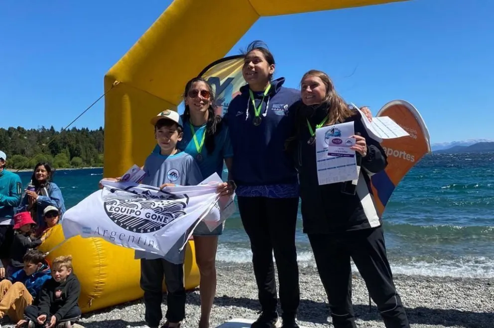Mayte fue primera en la competencia realizada en Bariloche. Foto NADAAR. 