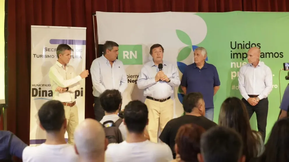 Infraestructura sanitaria y política pública en cada localidad de Río Negro.