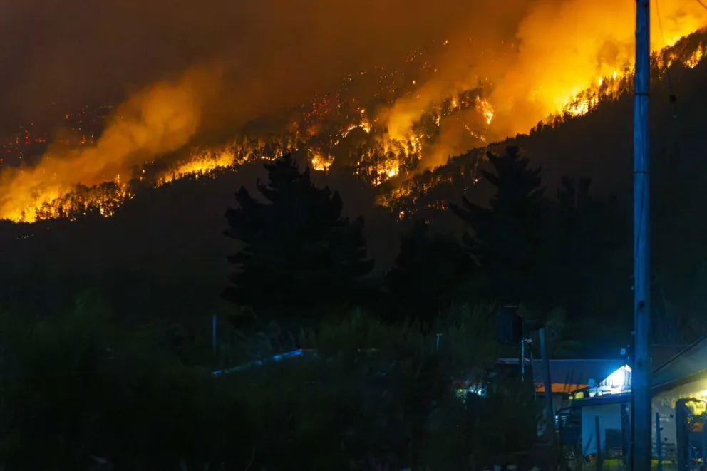 La Patagonia bajo fuego (foto: Eugenia Neme).