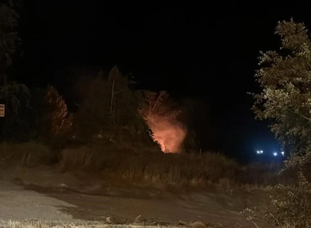 En ambos casos se dispusieron actuaciones judiciales para intentar identificar a los autores los focos ígneos.