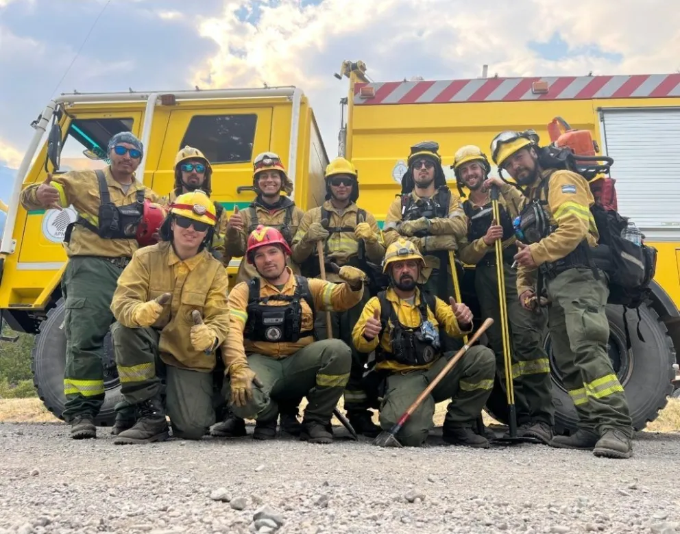 Desde el Parque Nacional Nahuel Huapi destacaron el compromiso y el trabajo de guardaparques, brigadistas, técnicos y personal logístico.