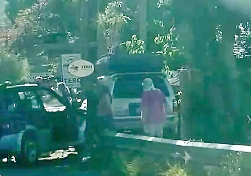 A raíz del accidente, la circulación en la zona se vio parcialmente afectada durante algunos minutos.