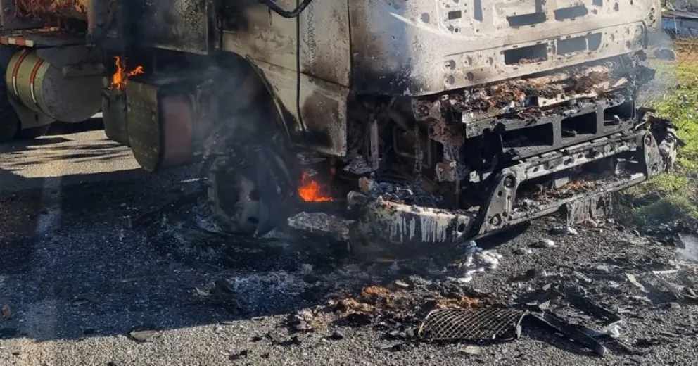El incendio intencional fue en una forestal del vecino país.