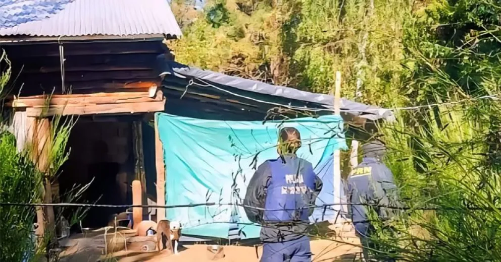 El allanamiento se realizó en un barrio de El Bolsón.