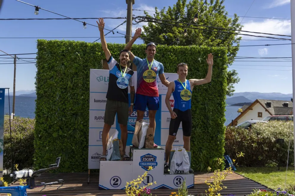 El podio masculino de la edición número 12. Fotos Eugenia Neme.