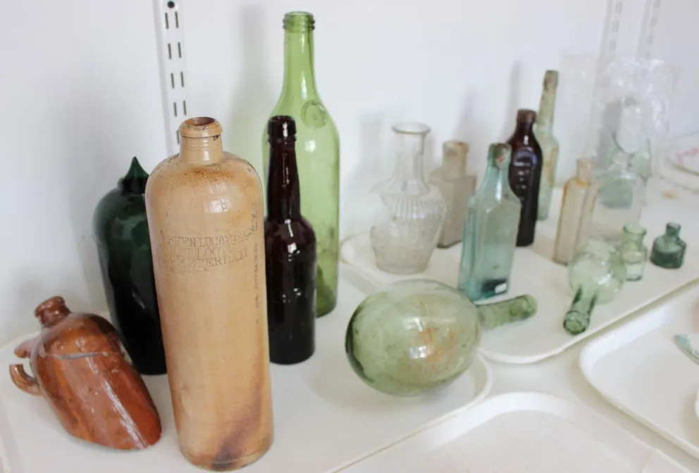 Algunas de las cosas que podrían estar en la ventana arqueológica.