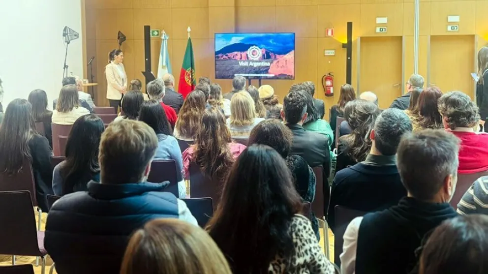 Para fortalecer y ampliar la presencia de Argentina en Portugal.