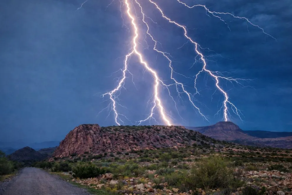 El Servicio Meteorológico Nacional elevó a naranja el alerta por tormentas eléctricas para este viernes.