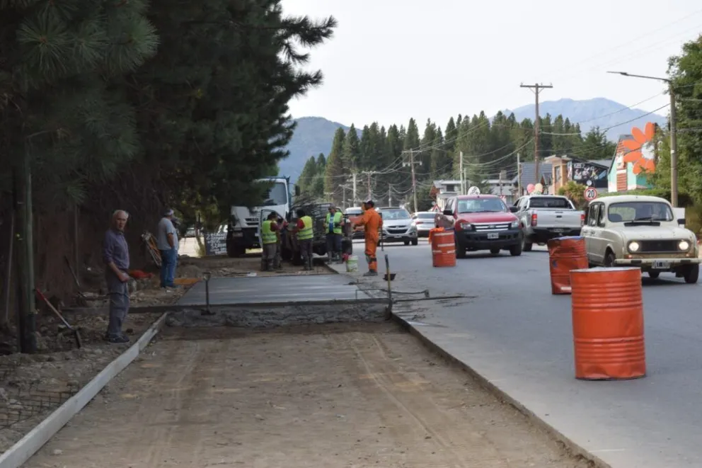 La intervención incluye también la ampliación de la calzada en aproximadamente un metro y medio.