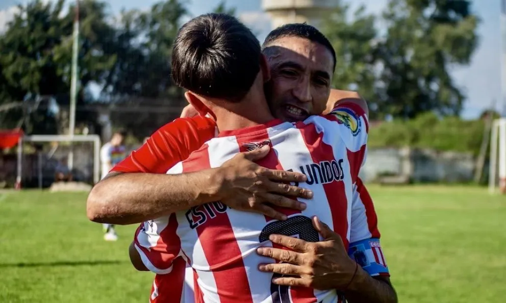 Carlitos tuvo un merecido reconocimiento. Foto: Maité Tenorio 