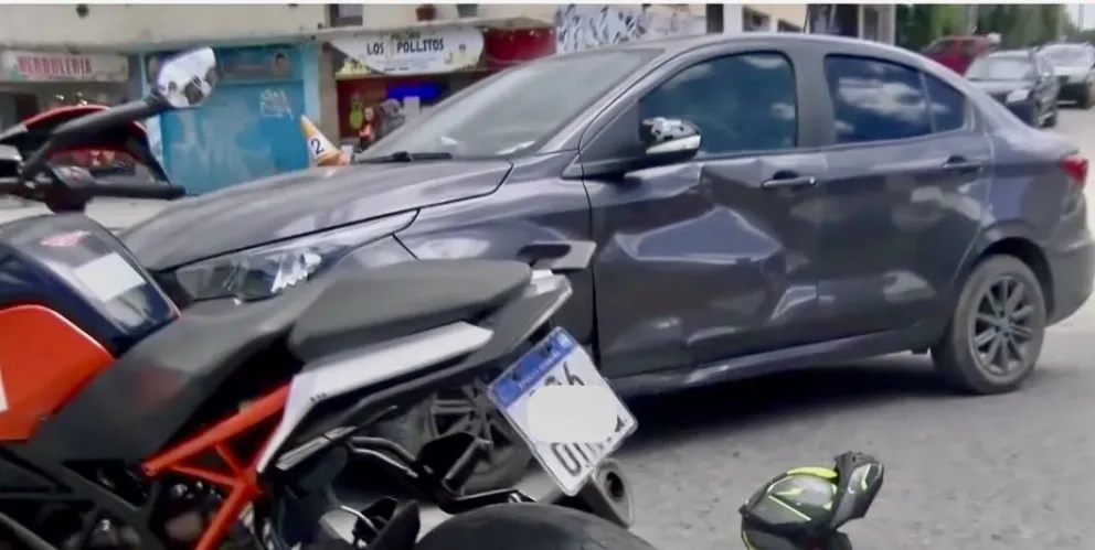 La policía trabajó en el lugar. Imagen: captura Noticiero 6