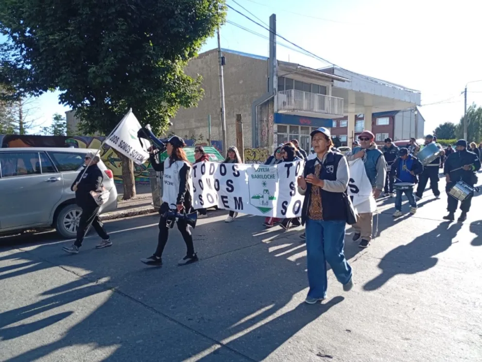 Soyem y una nueva marcha al Centro Cívico en reclamo de una suma fija de 250 mil pesos para el básico. 