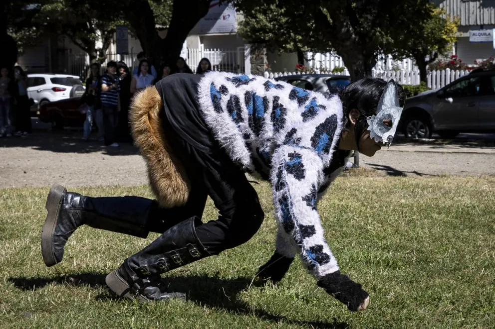 La plaza de la Catedral tuvo una tarde distinta. Foto: Euge Neme 