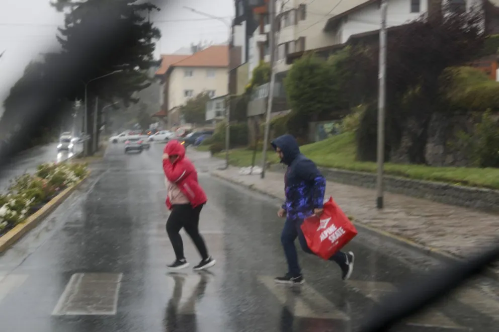 El viento no da tregua en la ciudad. Foto de Eugenia Neme.