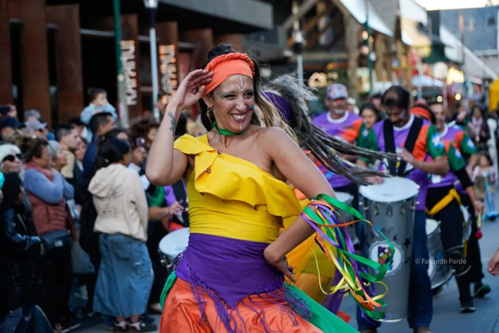 Sigue la fiesta en el centro de la ciudad. Foto de Facundo Pardo.