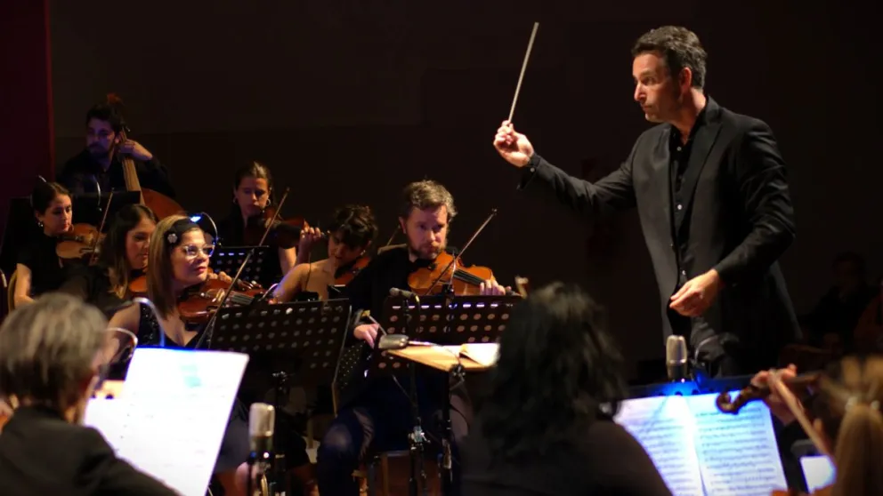 Bajo la dirección del Mtro. Martin Fraile Milstein y la participación especial del solista español Juan José Pastor