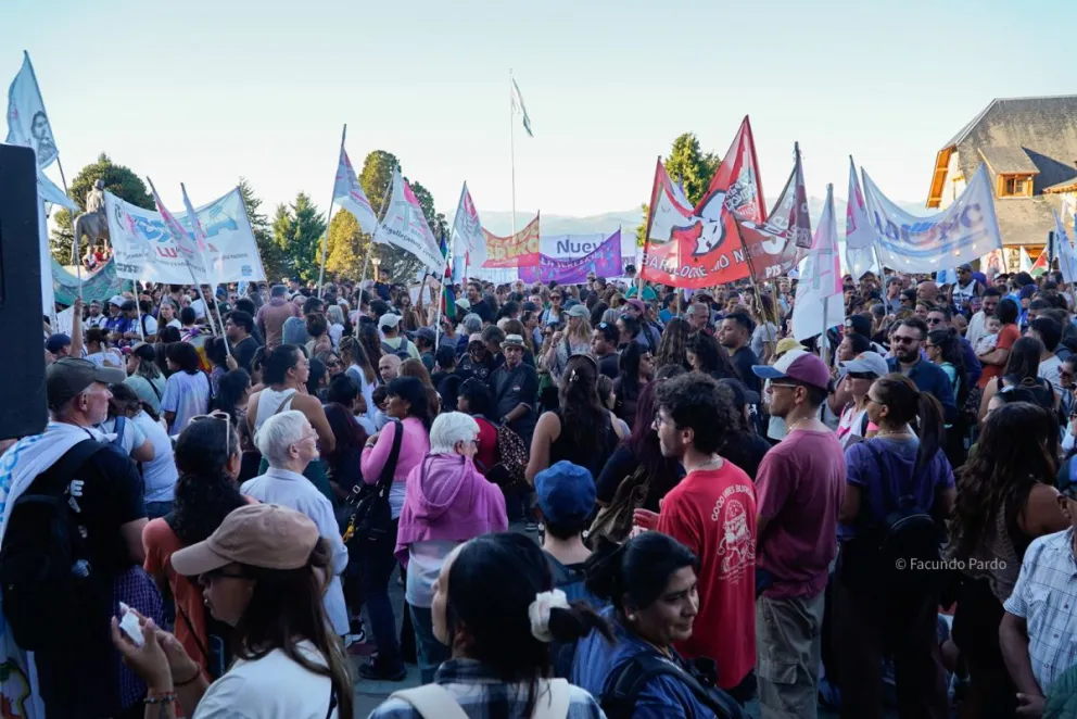 Masiva convocatoria en el centro de la ciudad / Fotos y video Facu Pardo 