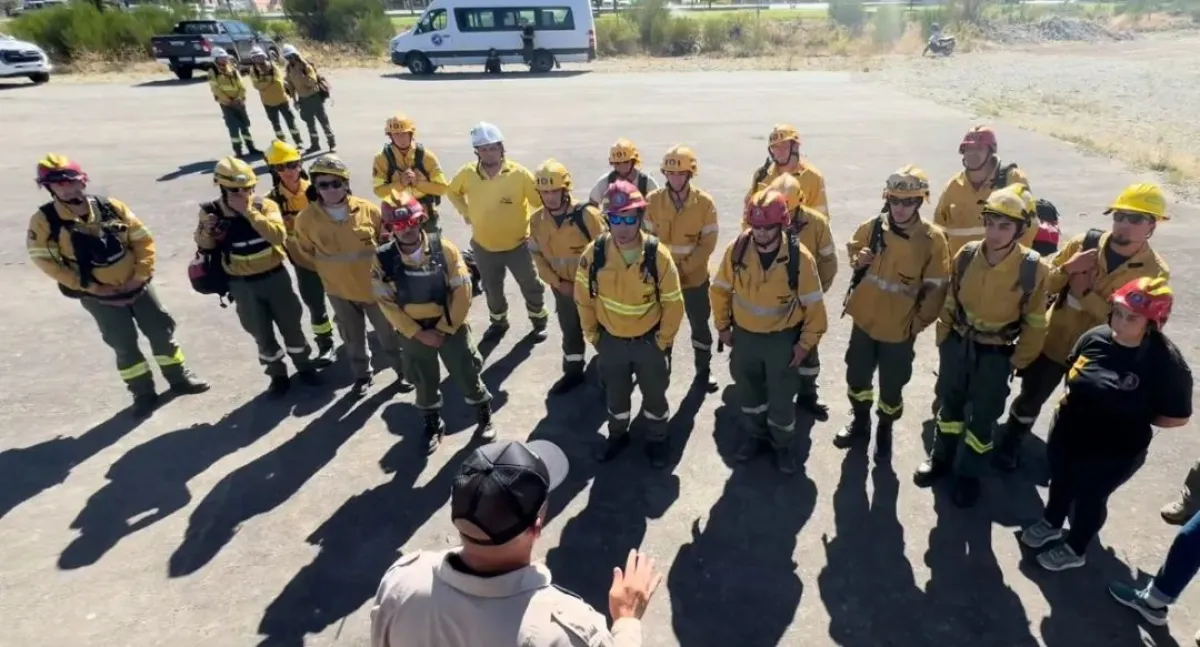 Brigadistas del SPLIF se capacitan en traslado aéreo en montaña ...