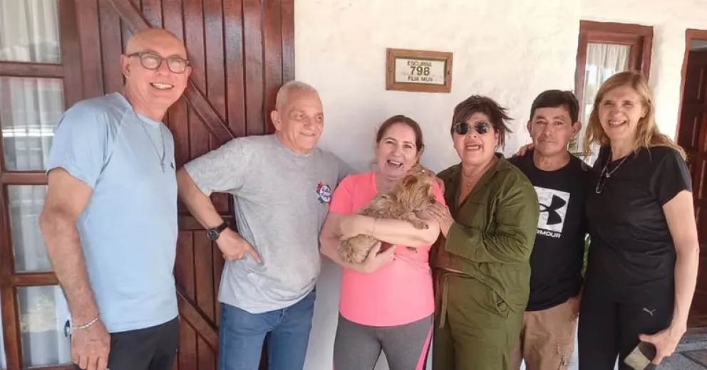 Las dos familias unidas por Paul. 