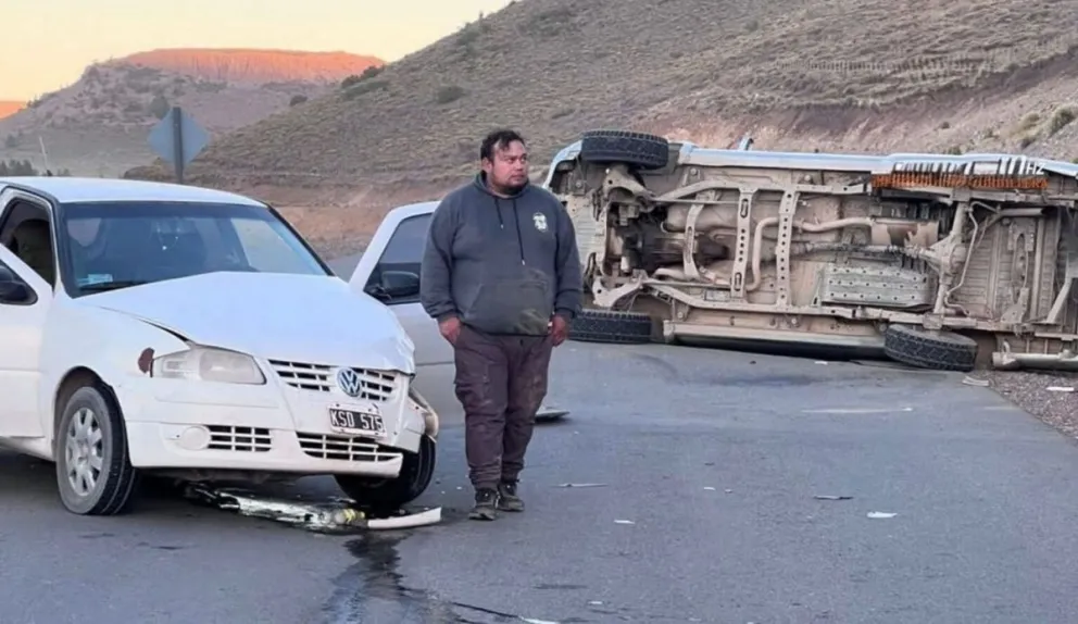 Chocó un auto, volcó y dio positivo en el test de alcoholemia. 