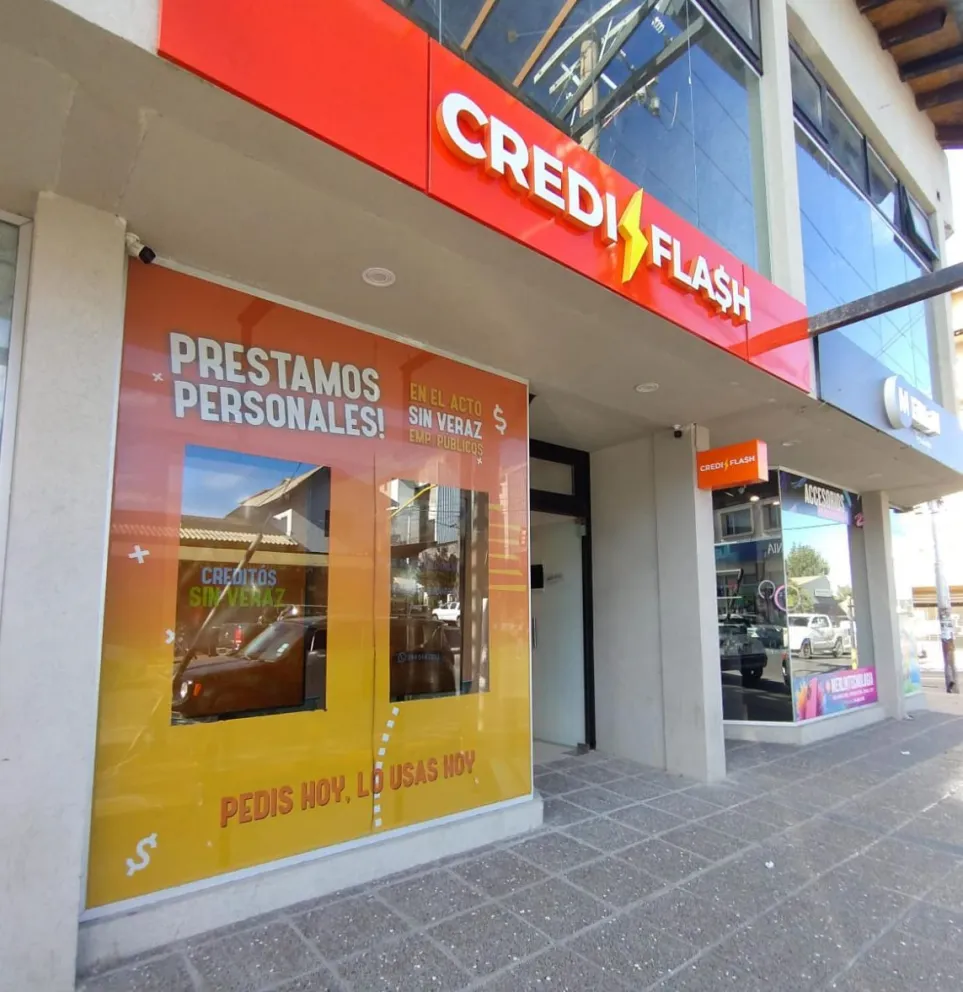 Crediflash llegó a Bariloche y se encuentra Gallardo 899, esquina Onelli. 