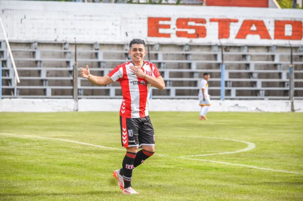 Matías Vargas, jugador de Estudiantes Unidos. 