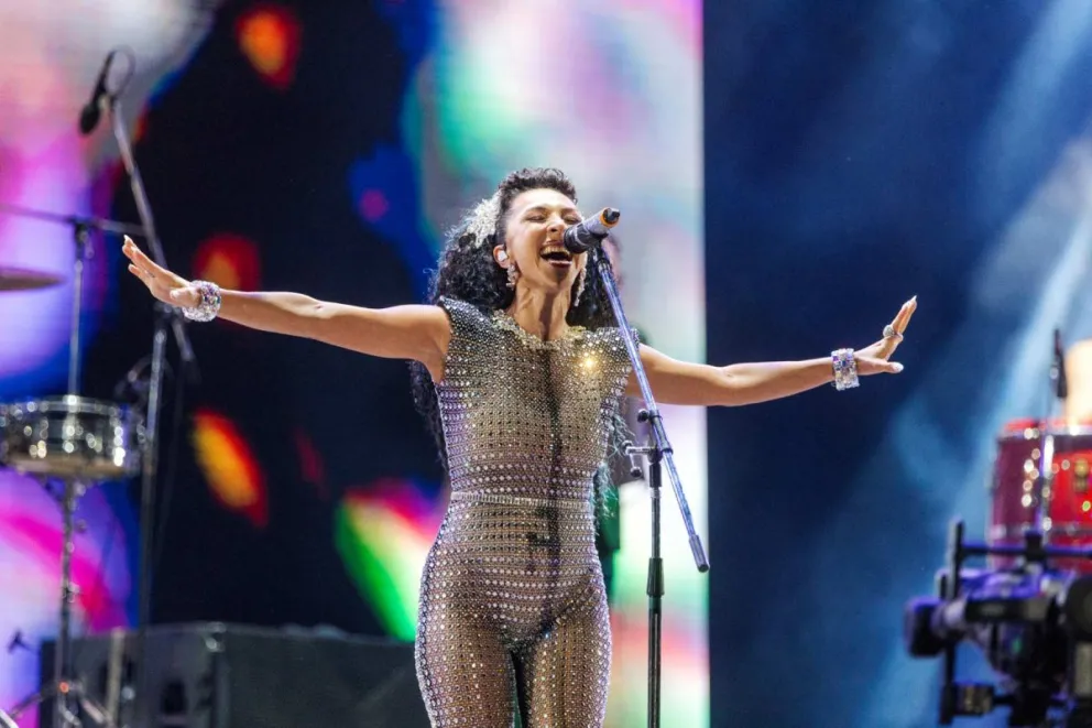 Una voz que brilló en Bandana y ahora deslumbra con La Delio Valdez (fotos: gentileza).