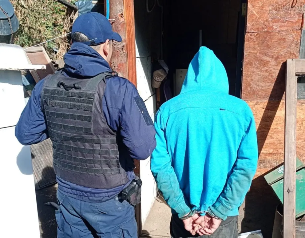 El miércoles lo detuvieron por amenazas y encontraron armas en su vivienda. 
