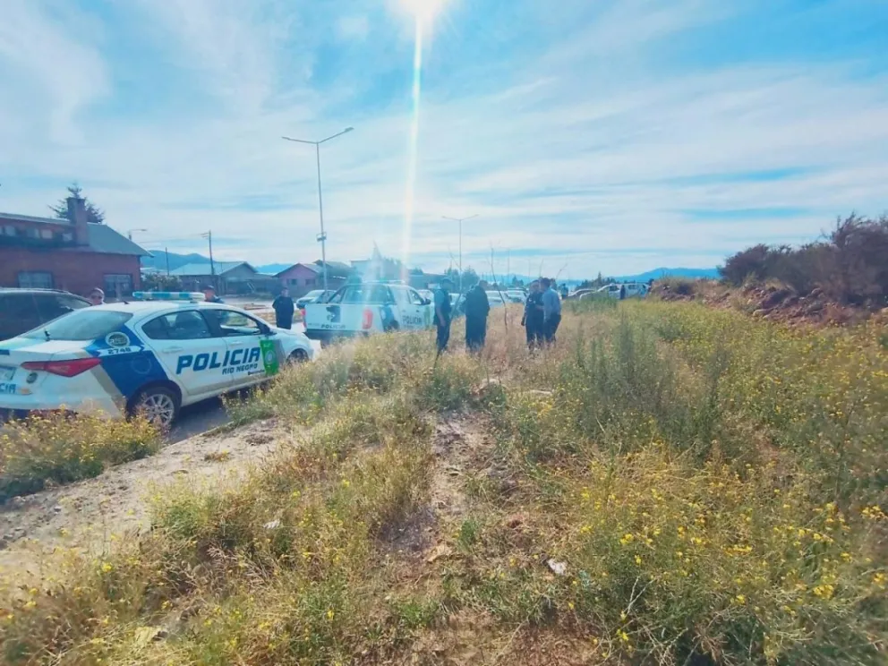 Tensión en el Hospital Zonal por el asesinato de un joven en pleno centro de Bariloche. 