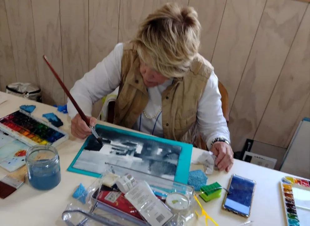 Para Stella, pintar es como meditar.