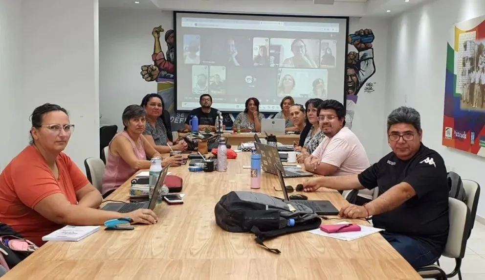 Dirigentes de toda la provincia analizaron el llamado a paritarias y optaron por una tregua estratégica.