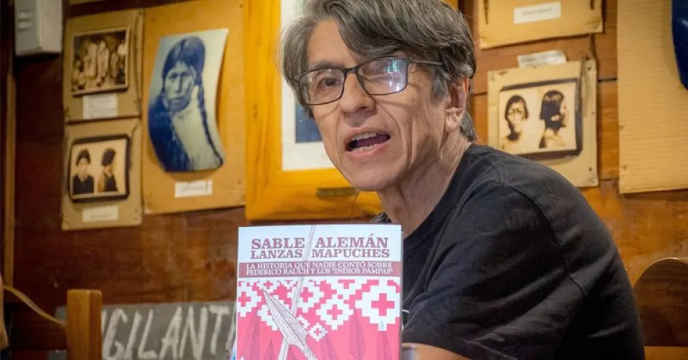 El historiador, escritor y periodista de Bariloche. 