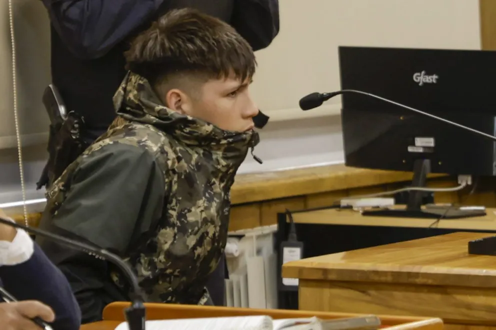 imputaron por tentativa de homicidio al joven conductor del Honda desde donde se presume que salieron los disparos. Fotos: Eugenia Neme