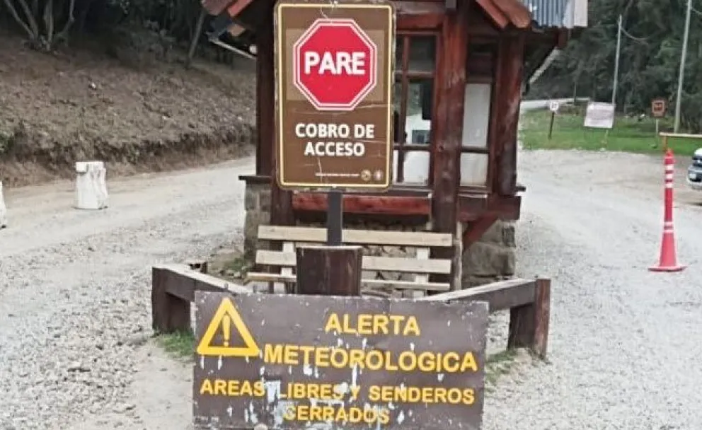 Recordaron que es responsabilidad de visitantes, residentes y prestadores de servicios considerar las condiciones meteorológicas antes de planificar cualquier actividad.