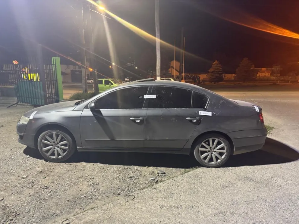 El auto secuestrado después del procedimiento policíaco. 