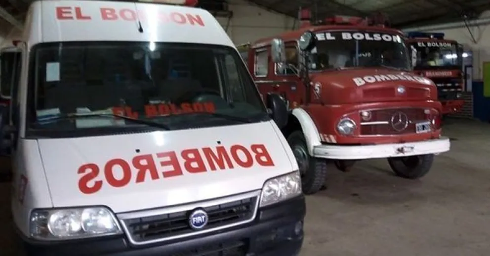 El chofer de una grúa colaboró en el operativo.