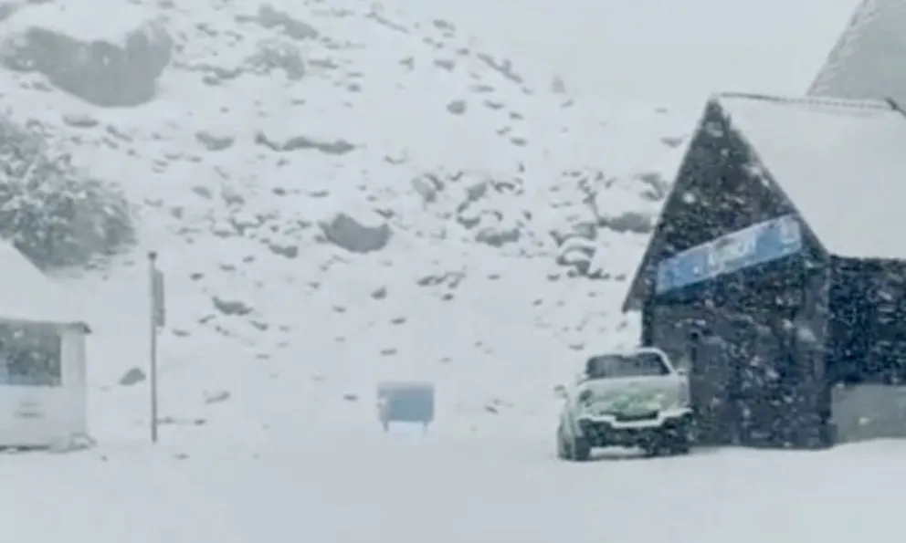 Sorpresa en el cerro por la intensidad de la nevada. 