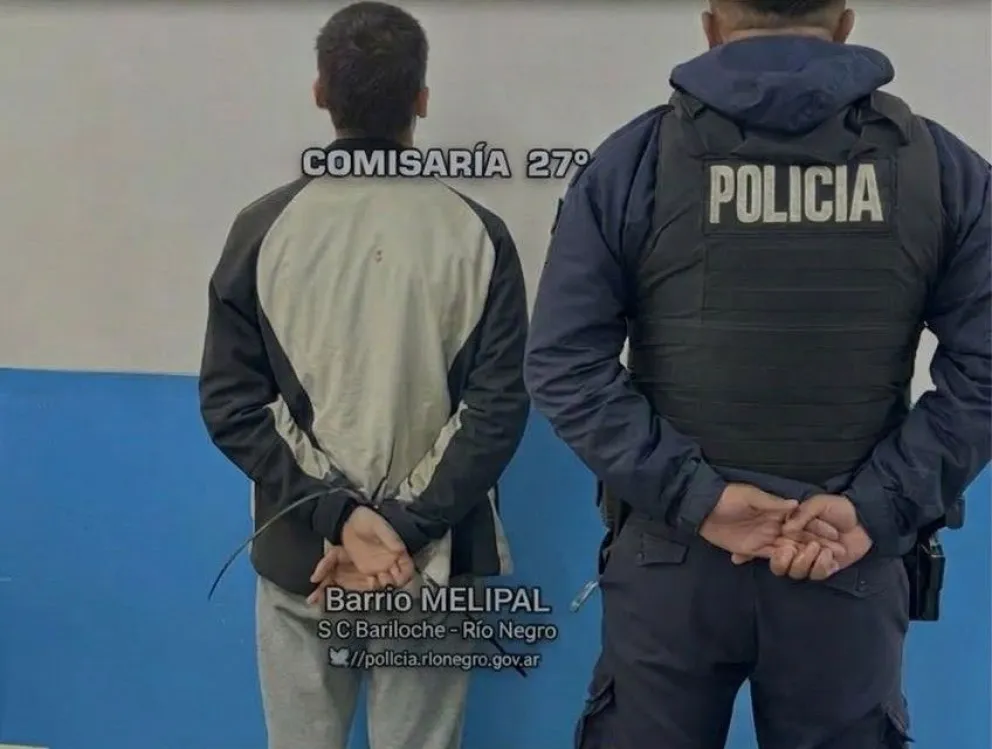 Brindó datos falsos, se fugó pero lo detuvieron en una vivienda. 