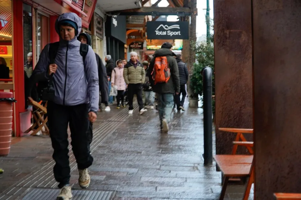 La ciudad tuvo complicaciones por la lluvia intensa. Foto: Facundo Pardo. 