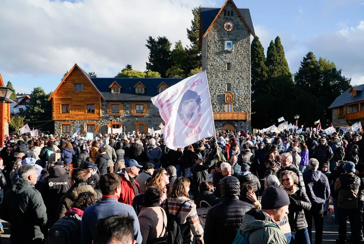 "Que digan dónde están": miles de personas marcharon por el Día de la ...