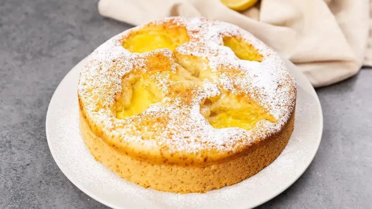 Torta nua: la receta del bizcochuelo italiano con crema pastelera que es furor