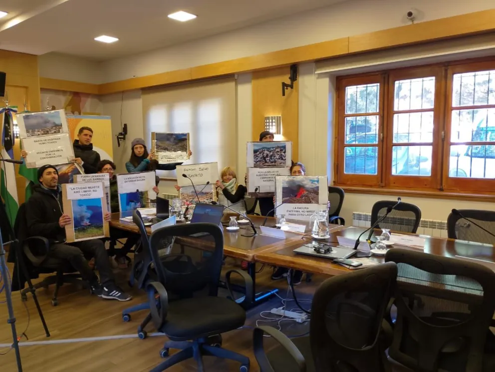 Comenzó la sesión por la licitación para el tratamiento de residuos en el vertedero. 