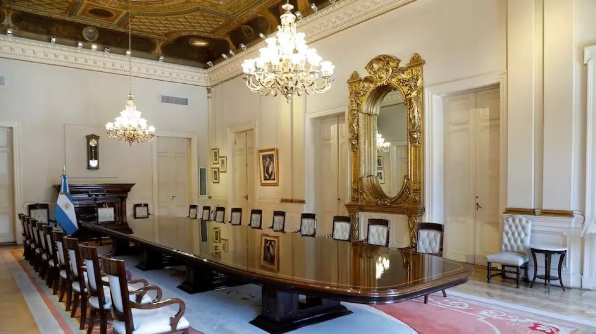 Retiraron el cuadro de Perón y Evita de Casa Rosada y evalúan reemplazarlo con una imagen de Messi