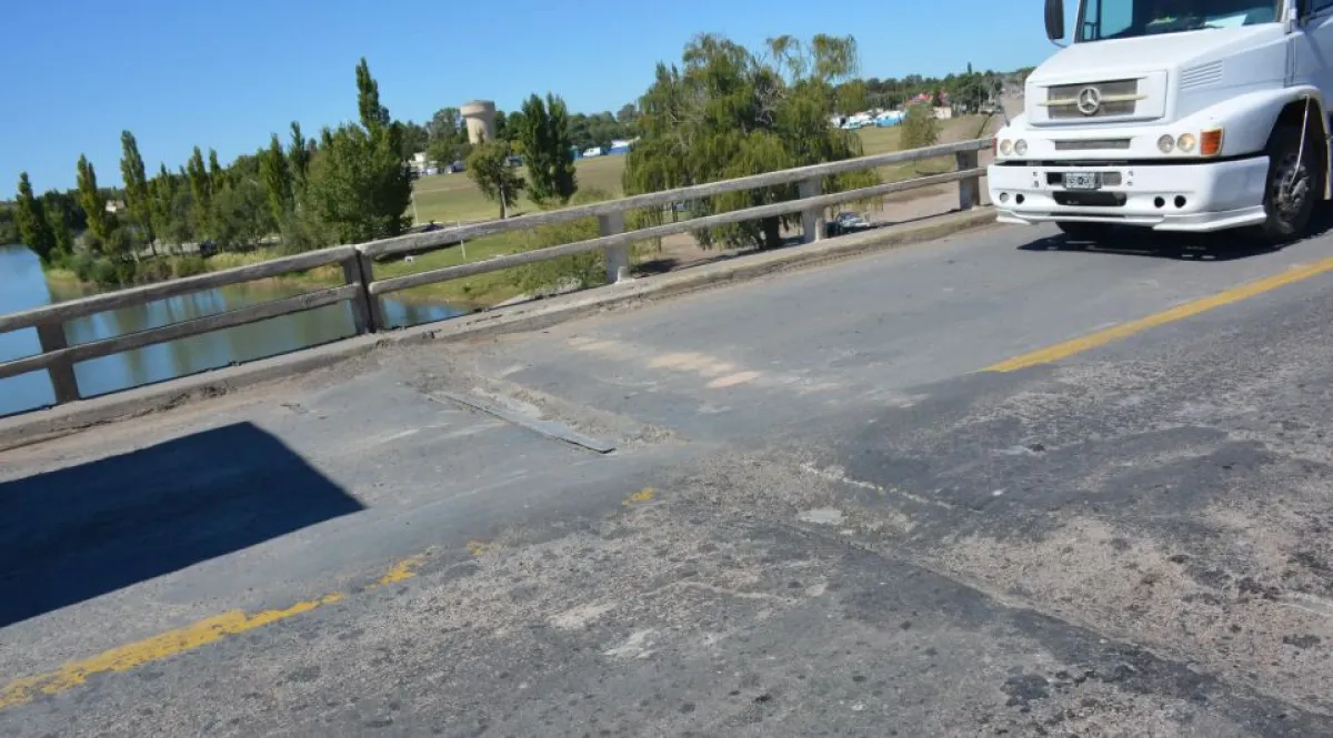 Río Negro exige a Nación informe urgente por deterioro del puente de Río Colorado
