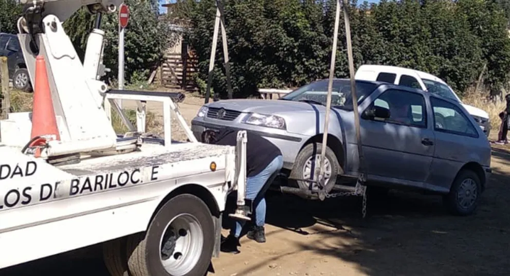 Hormigonado en la intersección de Brown y Don Bosco