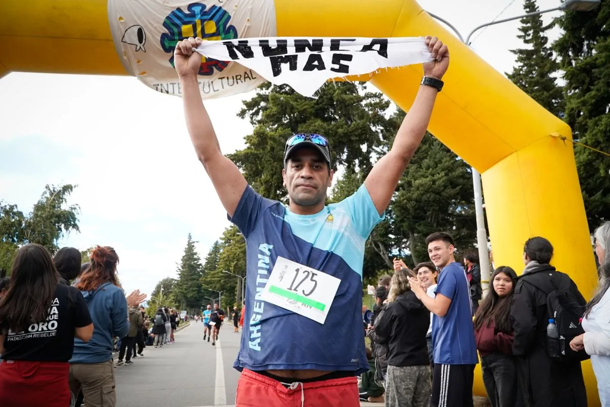 Se realizó una nueva edición de la Carrera de Miguel en Bariloche por Memoria, Verdad y Justicia