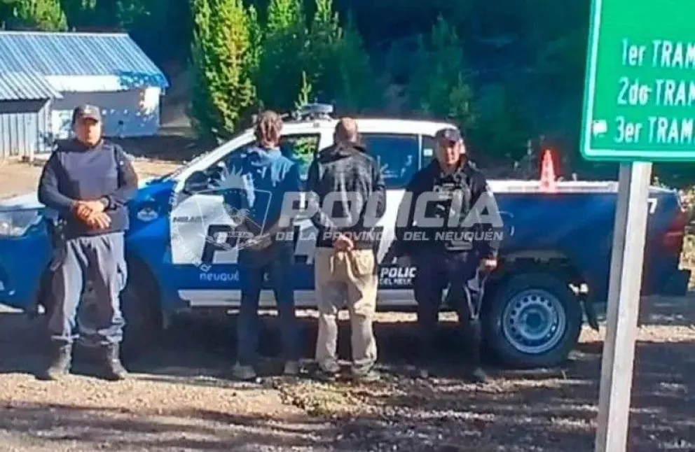 El momento en el que son deportados / Foto Realidad Sanmartiniense 